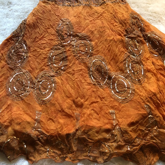 Matching Dress and Pants Set - Picture 4 of 7